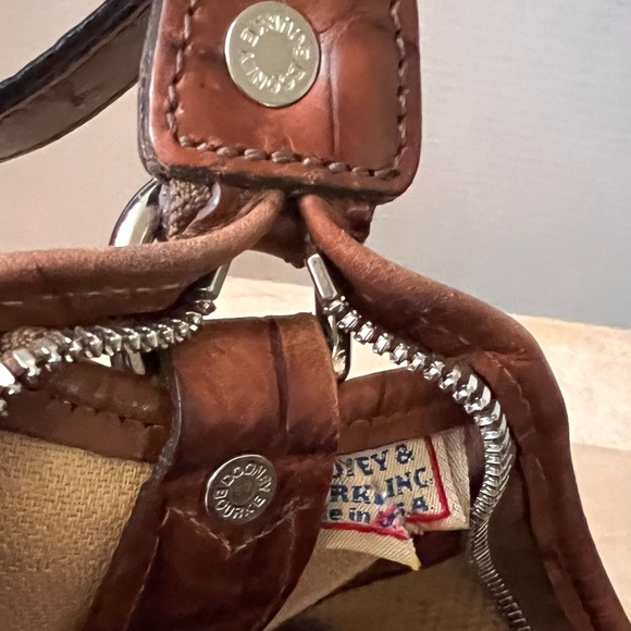 Dooney and Bourke Vintage Hobo Coated Canvas Bag Good Condition - Picture 9 of 12